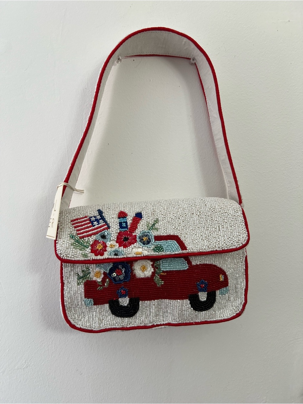 Sol & Mer Red White Blue American Flag Fourth of July Patriotic Car Beaded Bag